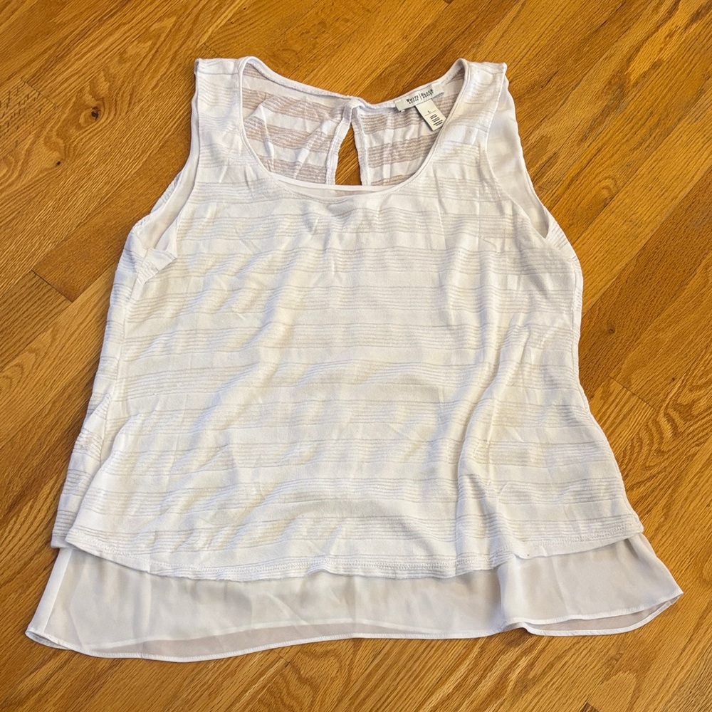 White Sleeveless Women's Top (White House Black Market Size L)